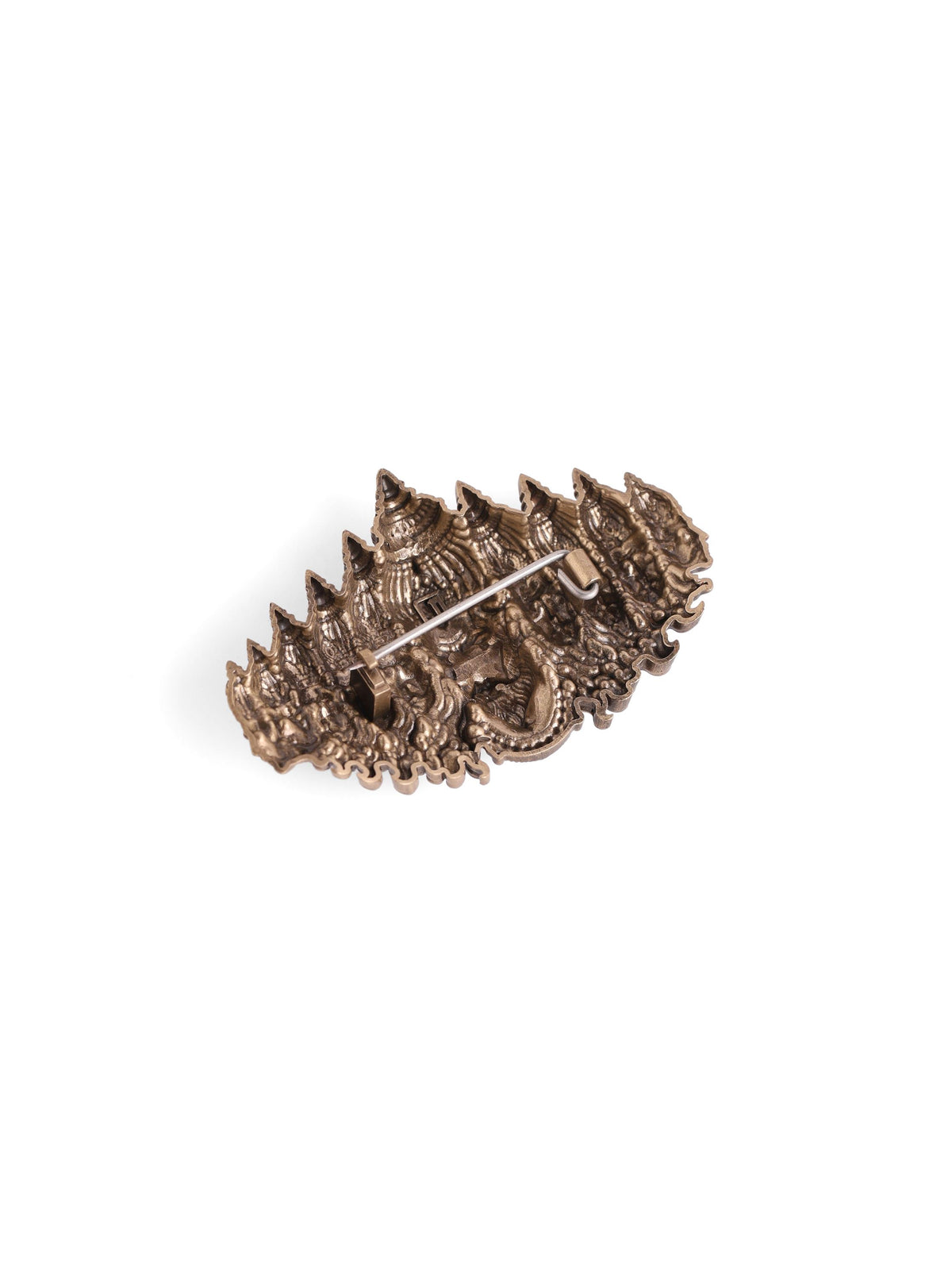 Dashanan Samrat brooch - antique gold brooch for men with dashanan samrat motif, close-up view