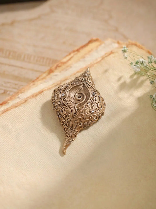 Shankhnad Brooch