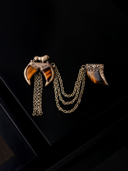 The Hunter Lion brooch