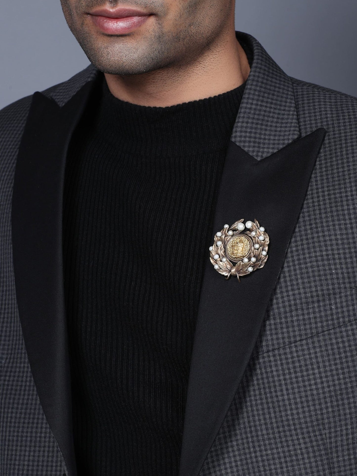Alexander Brooch