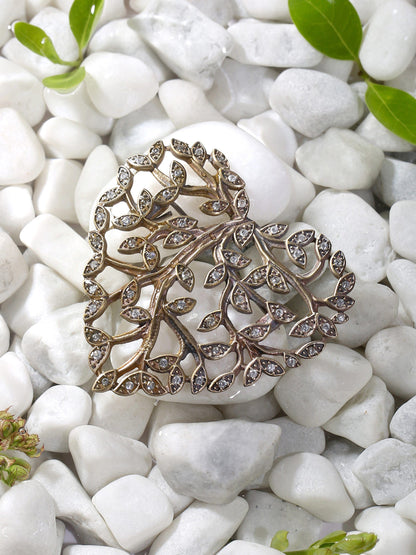 Heart of Ivy brooch