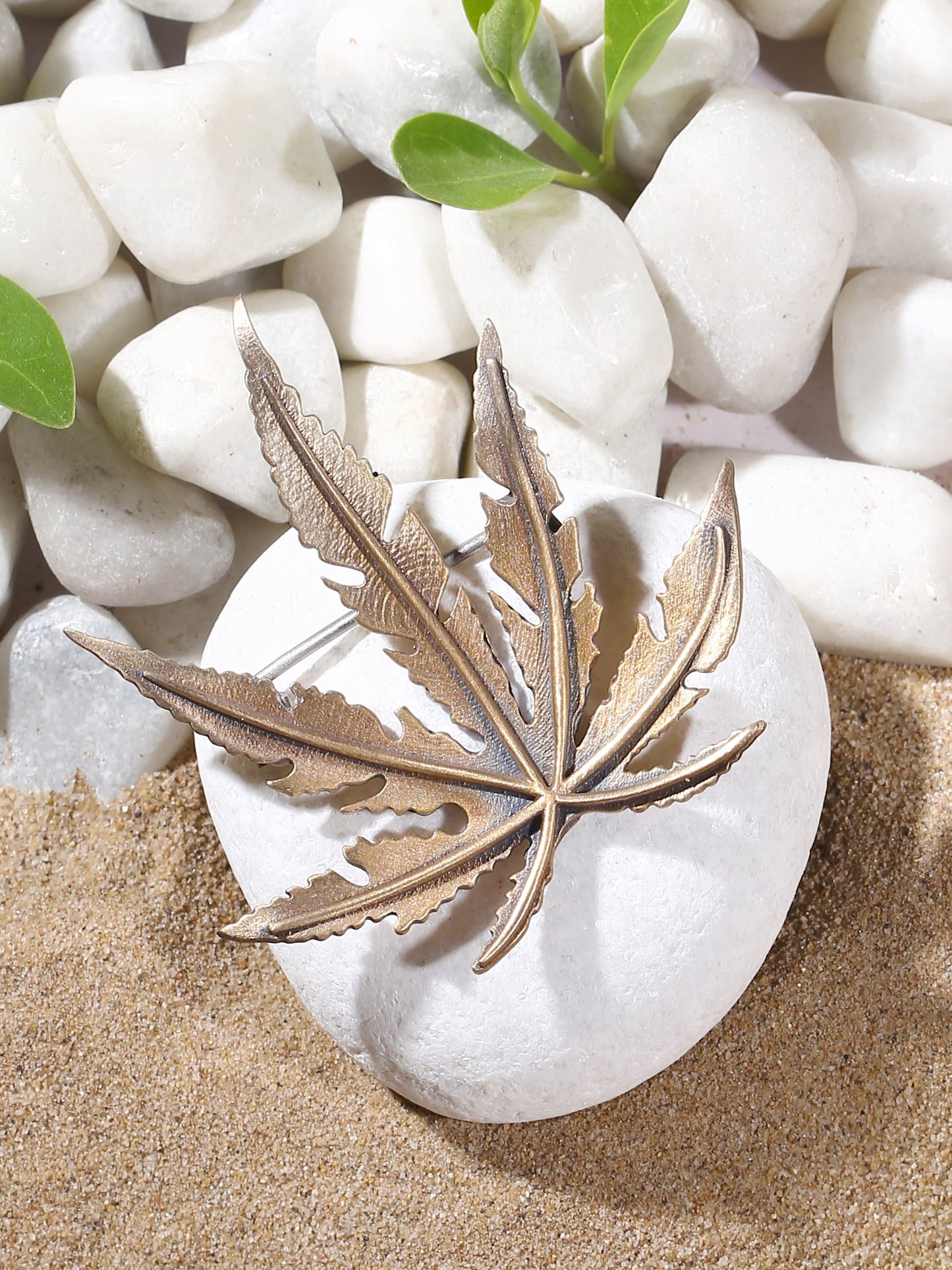 Majestic Maple brooch