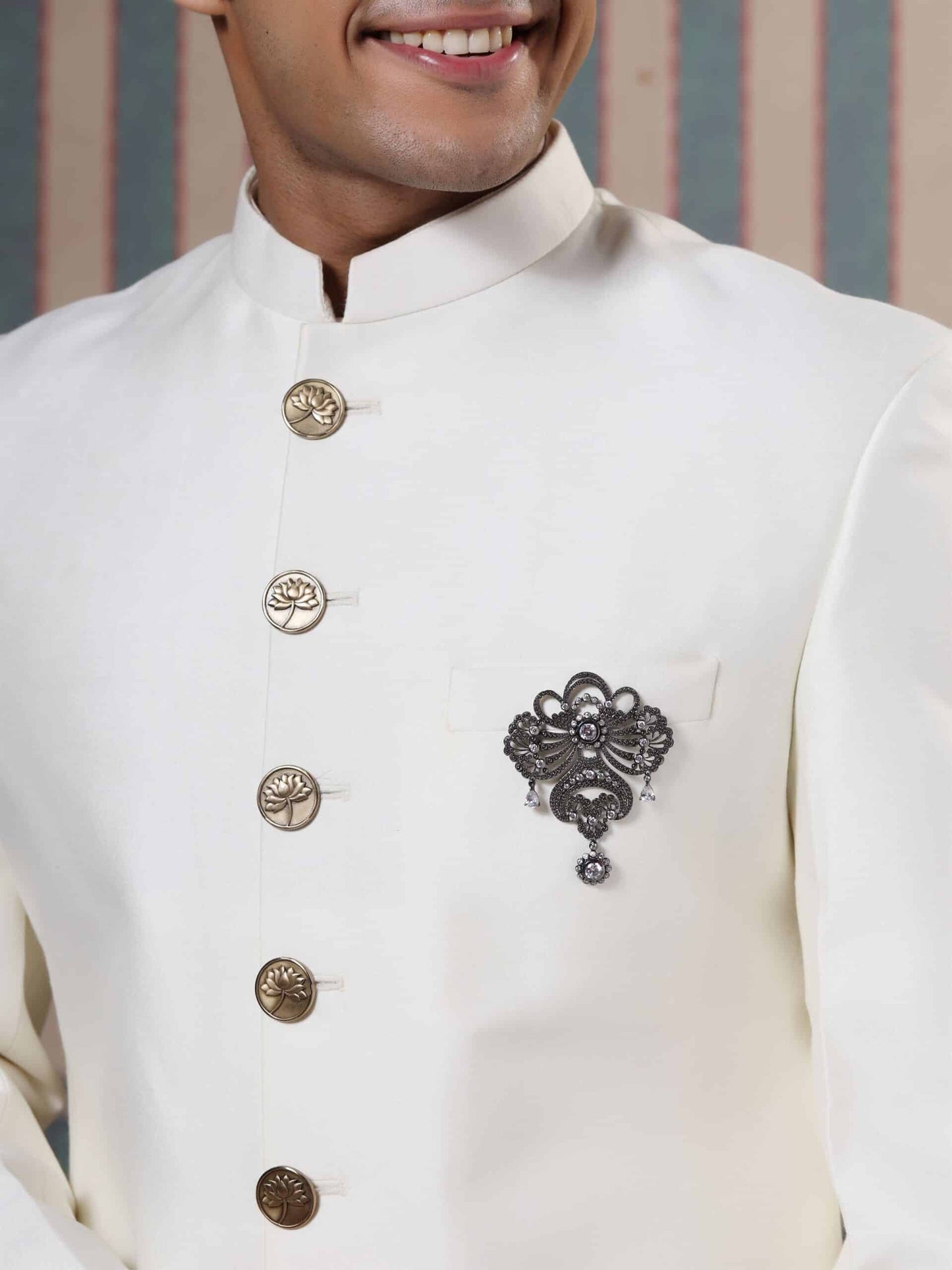 Amaze Allure Brooch