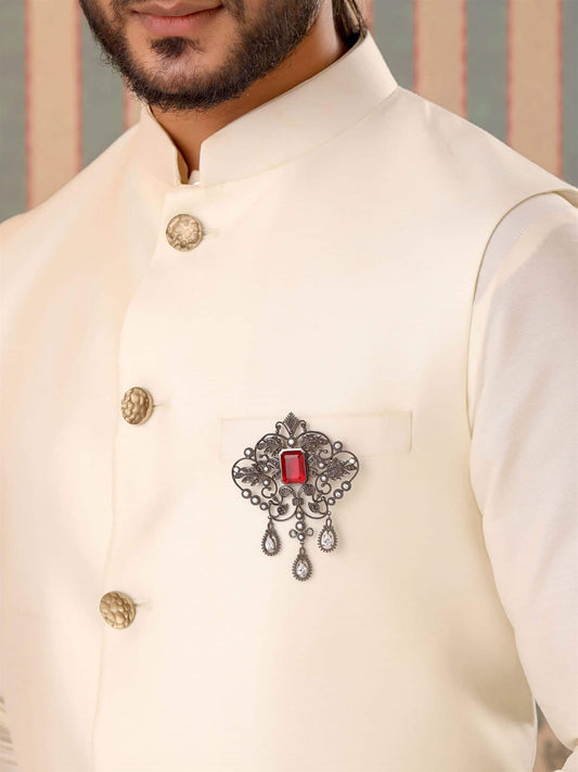 Intricate Wonder Brooch