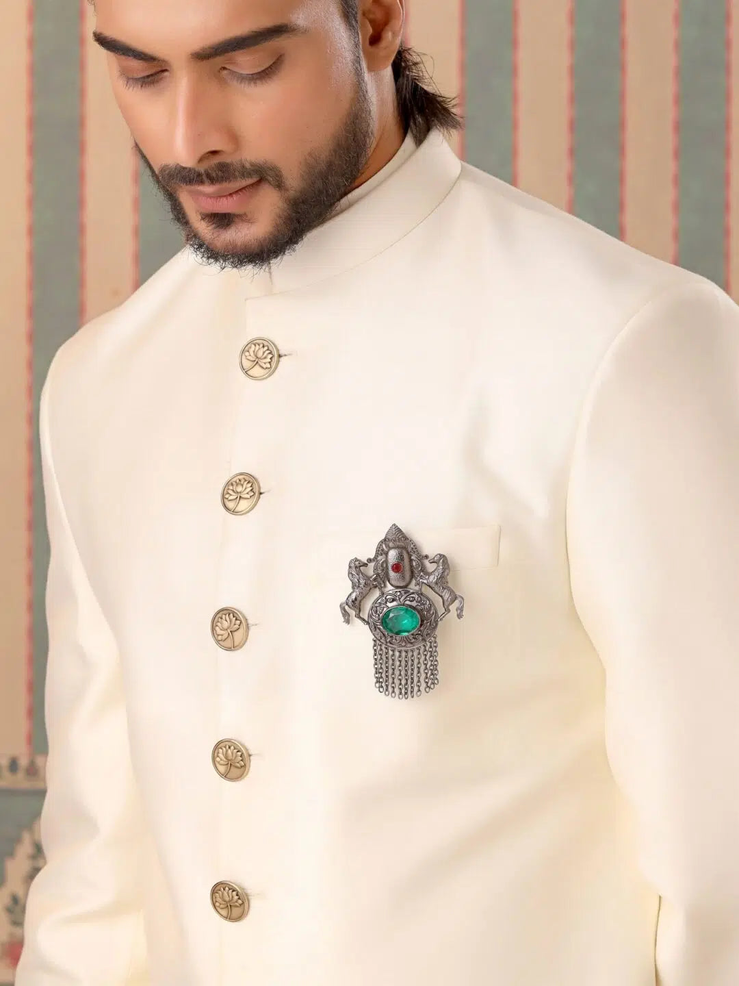 Sawaar-e-Noor Brooch