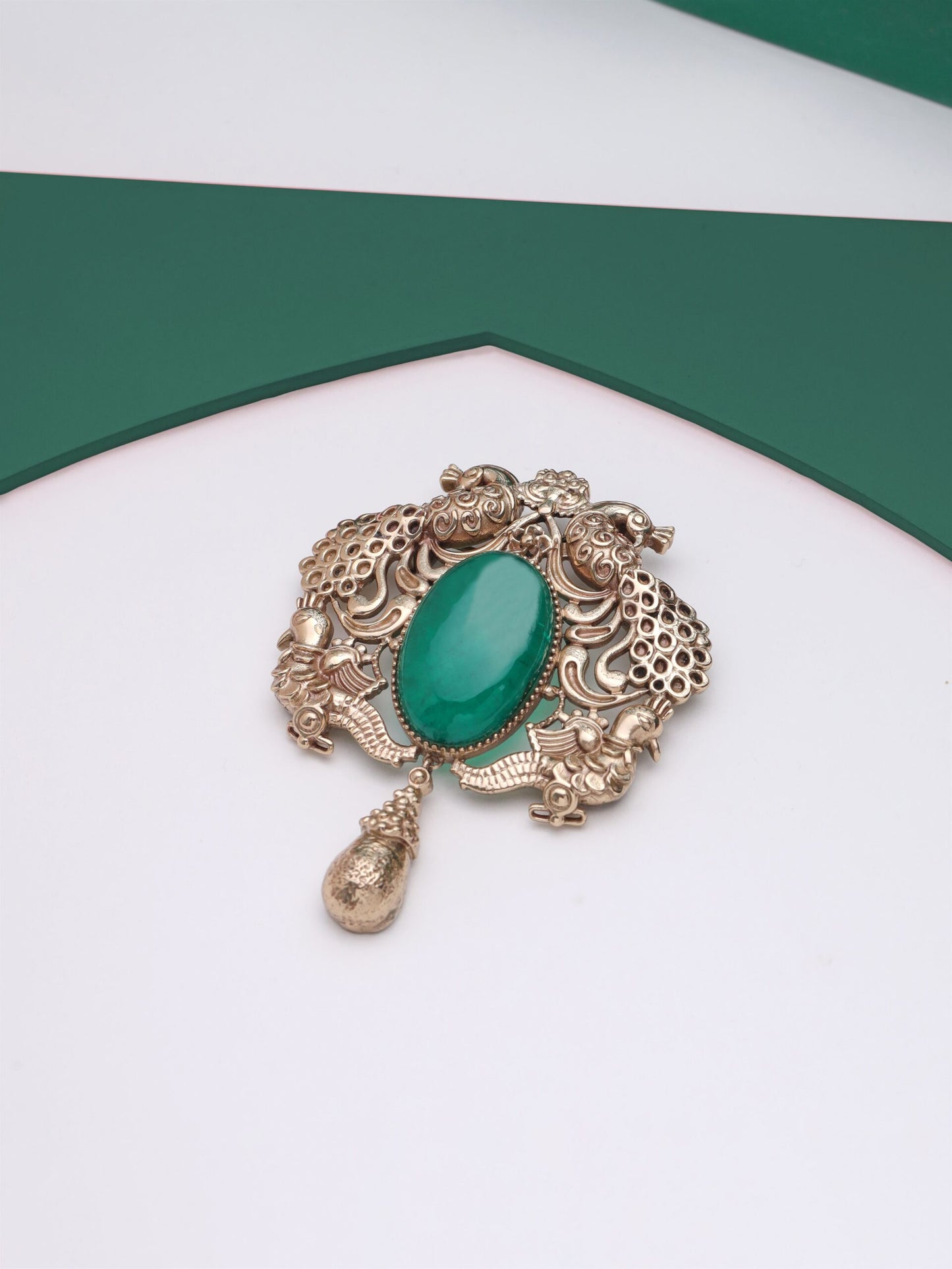 Parindon ka Badshah Brooch