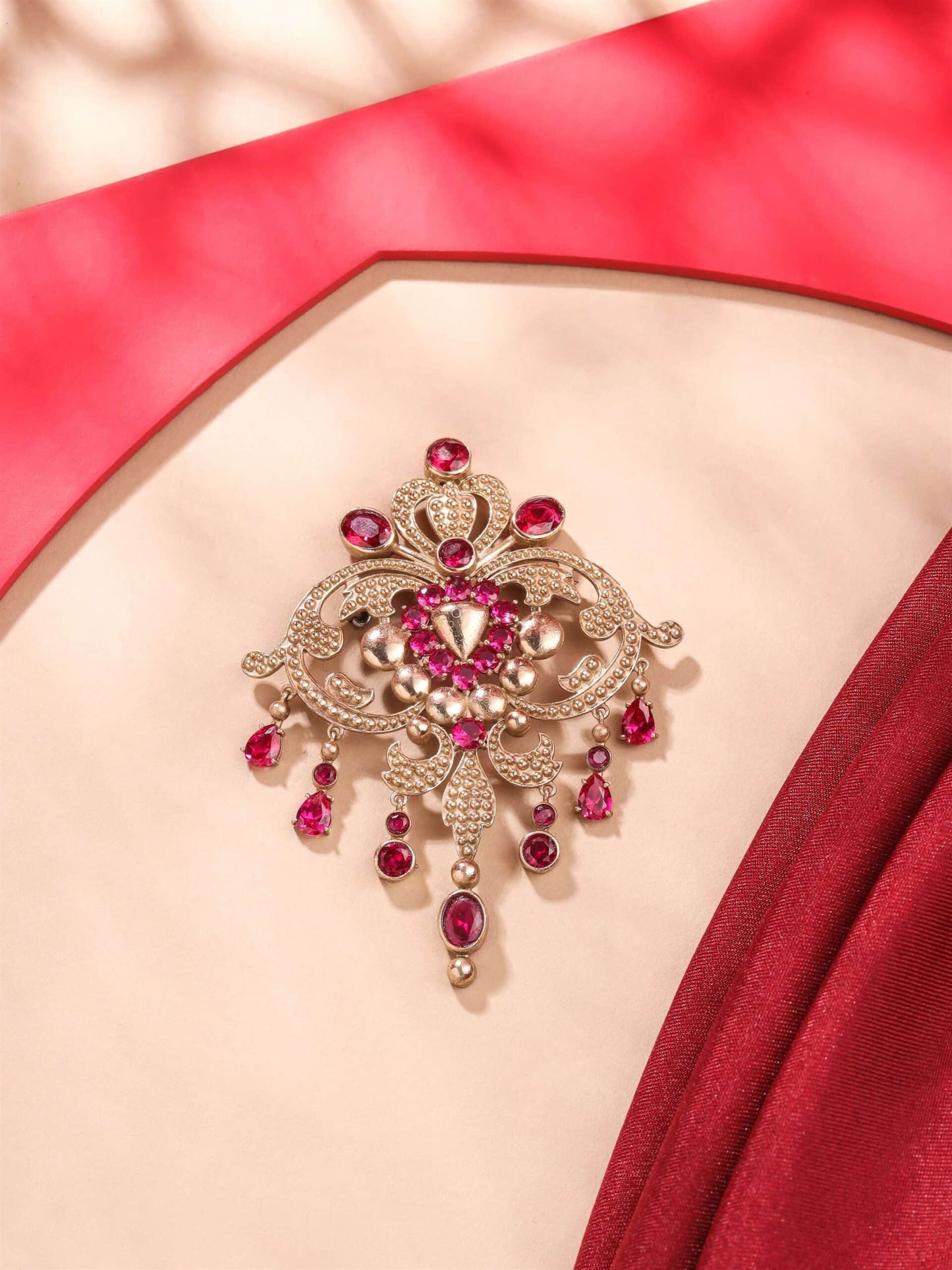 Victorian Vogue Brooch