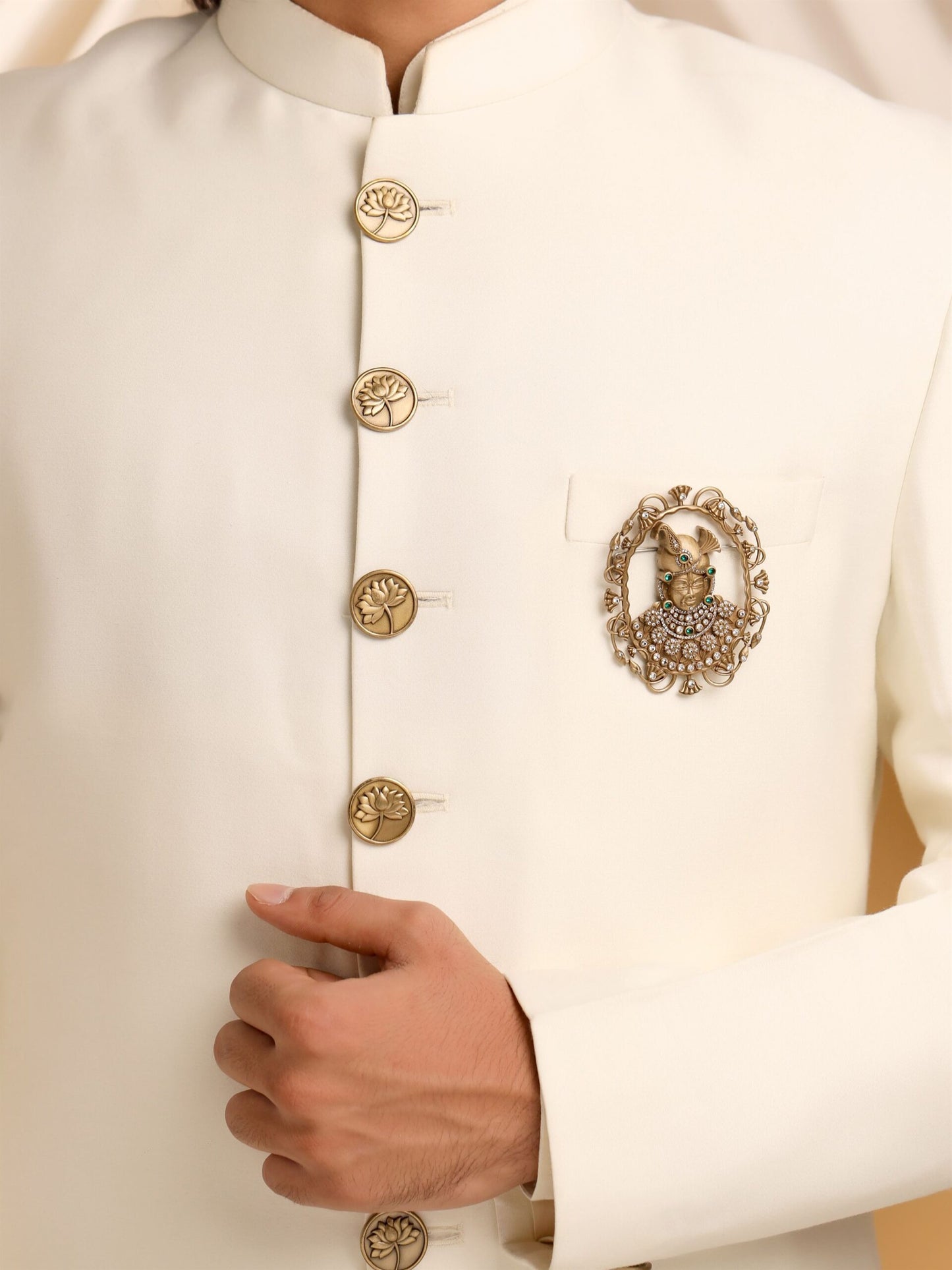 Regal Shrinathji Brooch