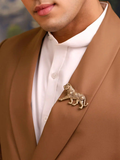 Sovereign Stride Brooch