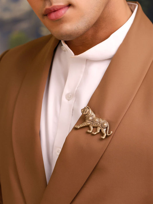 Sovereign Stride Brooch