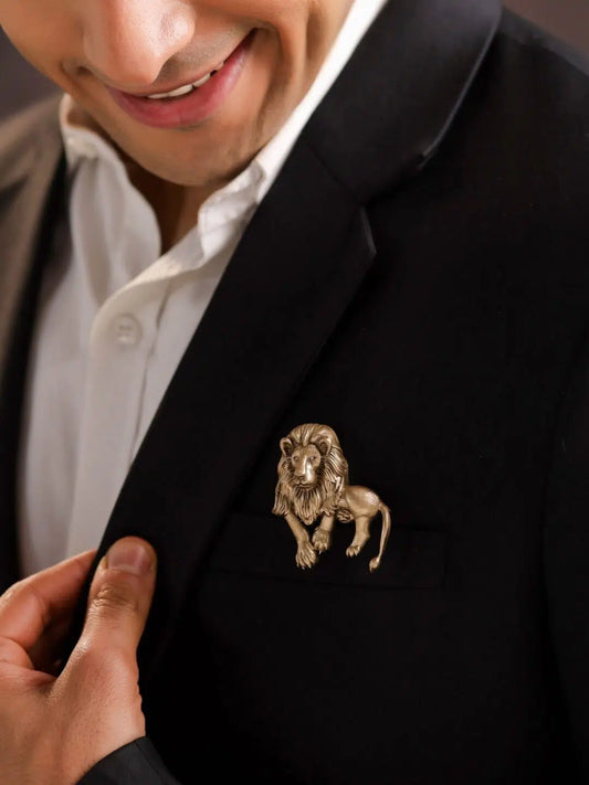 Sovereign Mane Brooch