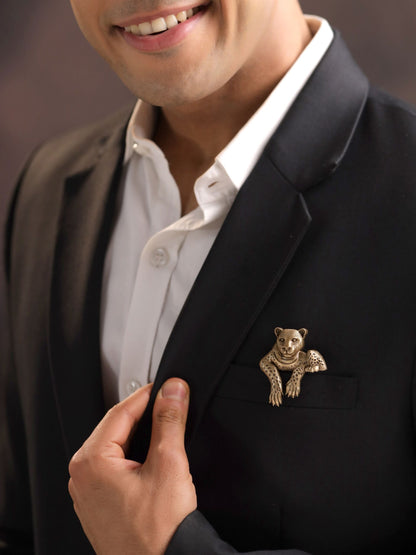 The Shadow Stalker Brooch