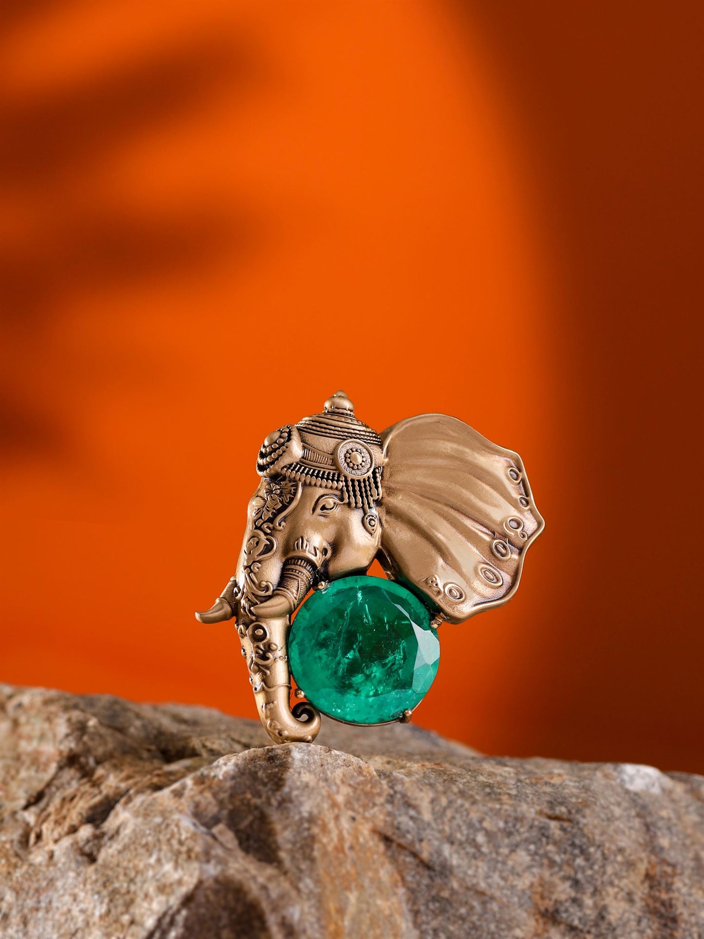Emerald Gajraj Brooch