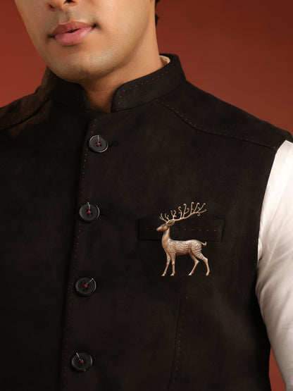 The Golden Deer Brooch - antique gold brooch for men with the golden deer motif, side view