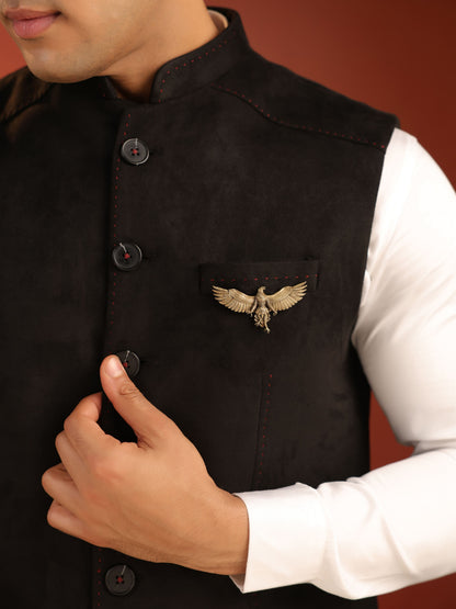 The Majestic Eagle brooch - antique gold brooch for men with majestic eagle motif, front view