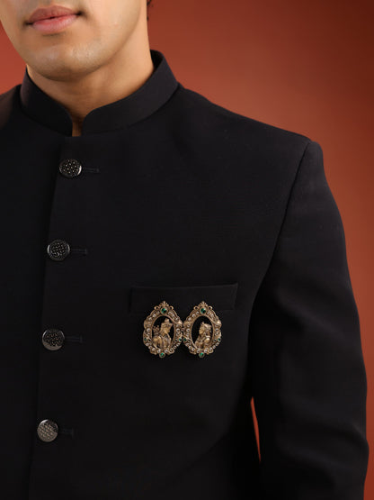 The Ram Sita Twin Portrait brooch - antique gold brooch for men with ram sita twin portrait motif, detail view