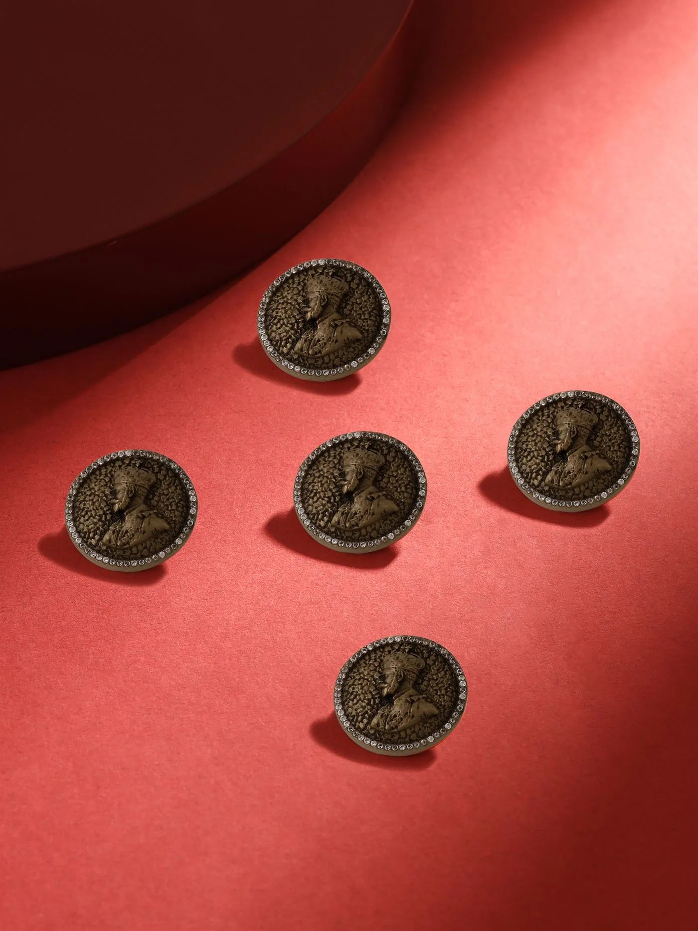 Nobel KIng Buttons