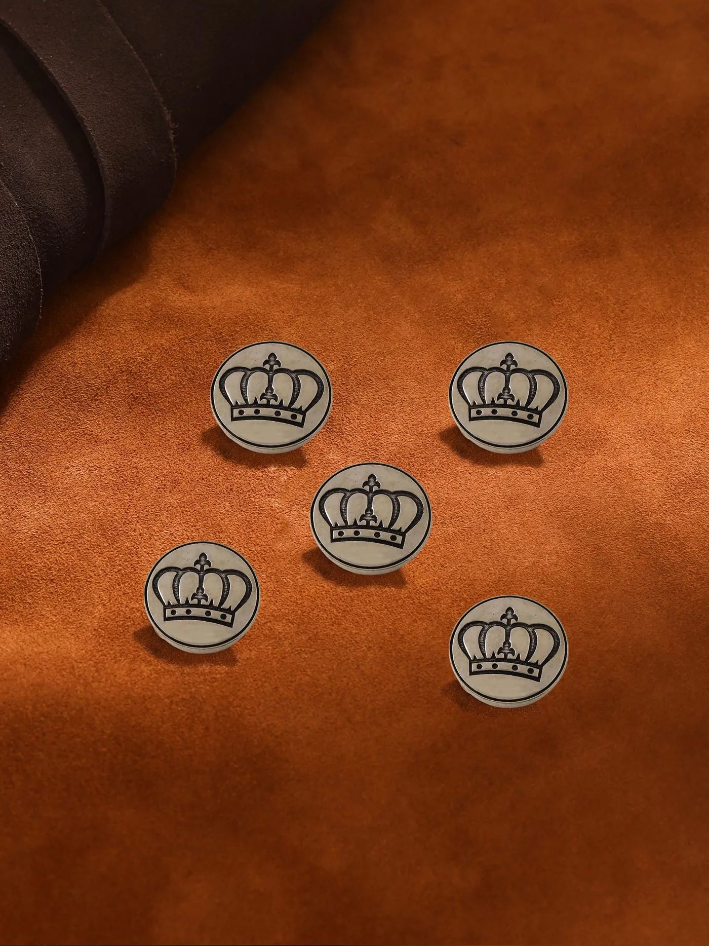 Elite Crown Buttons