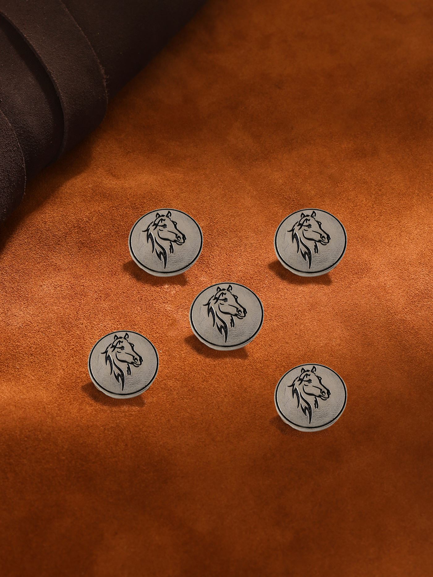KIng's Knight Buttons