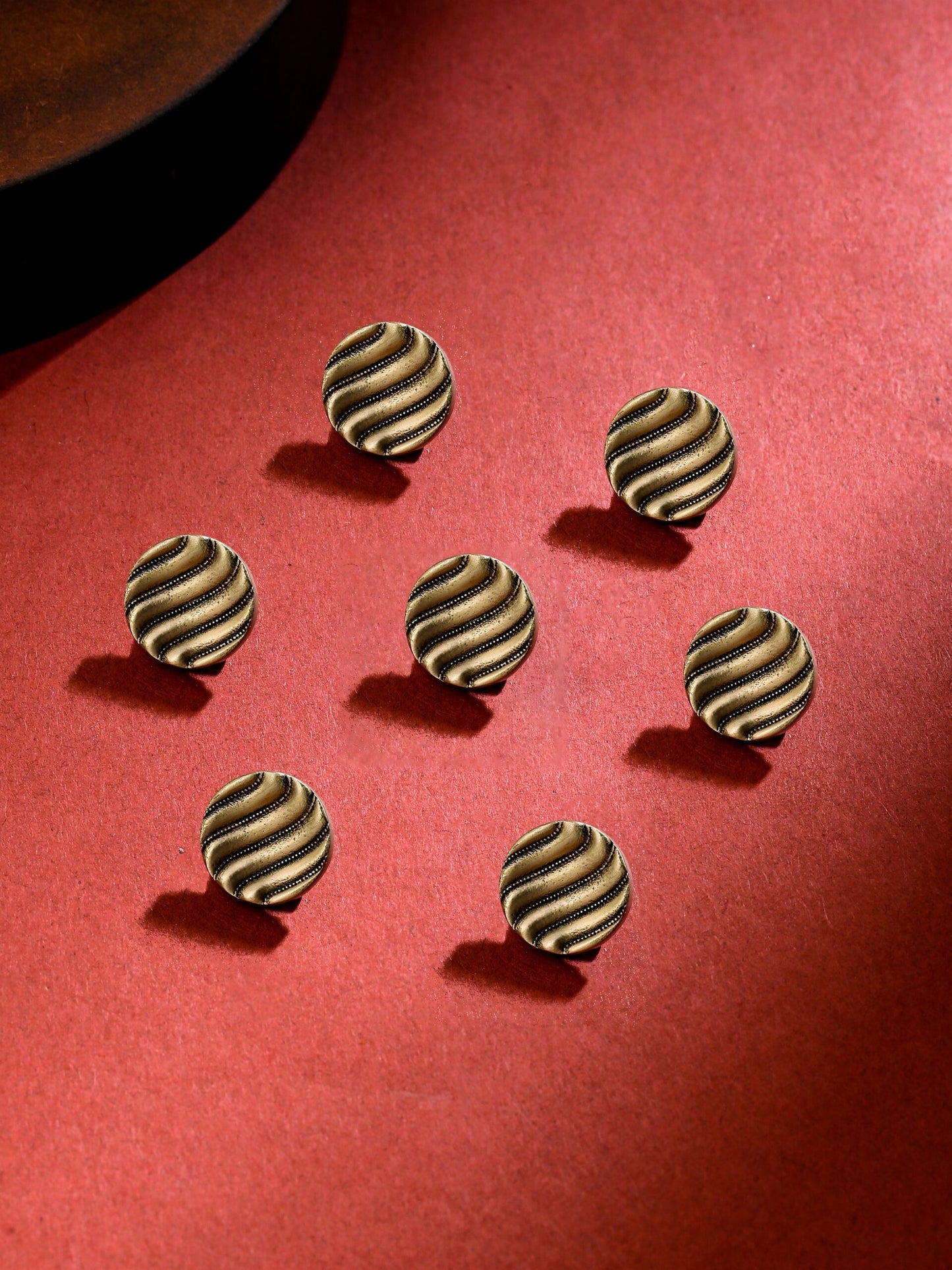 Elegant Shimmer Buttons