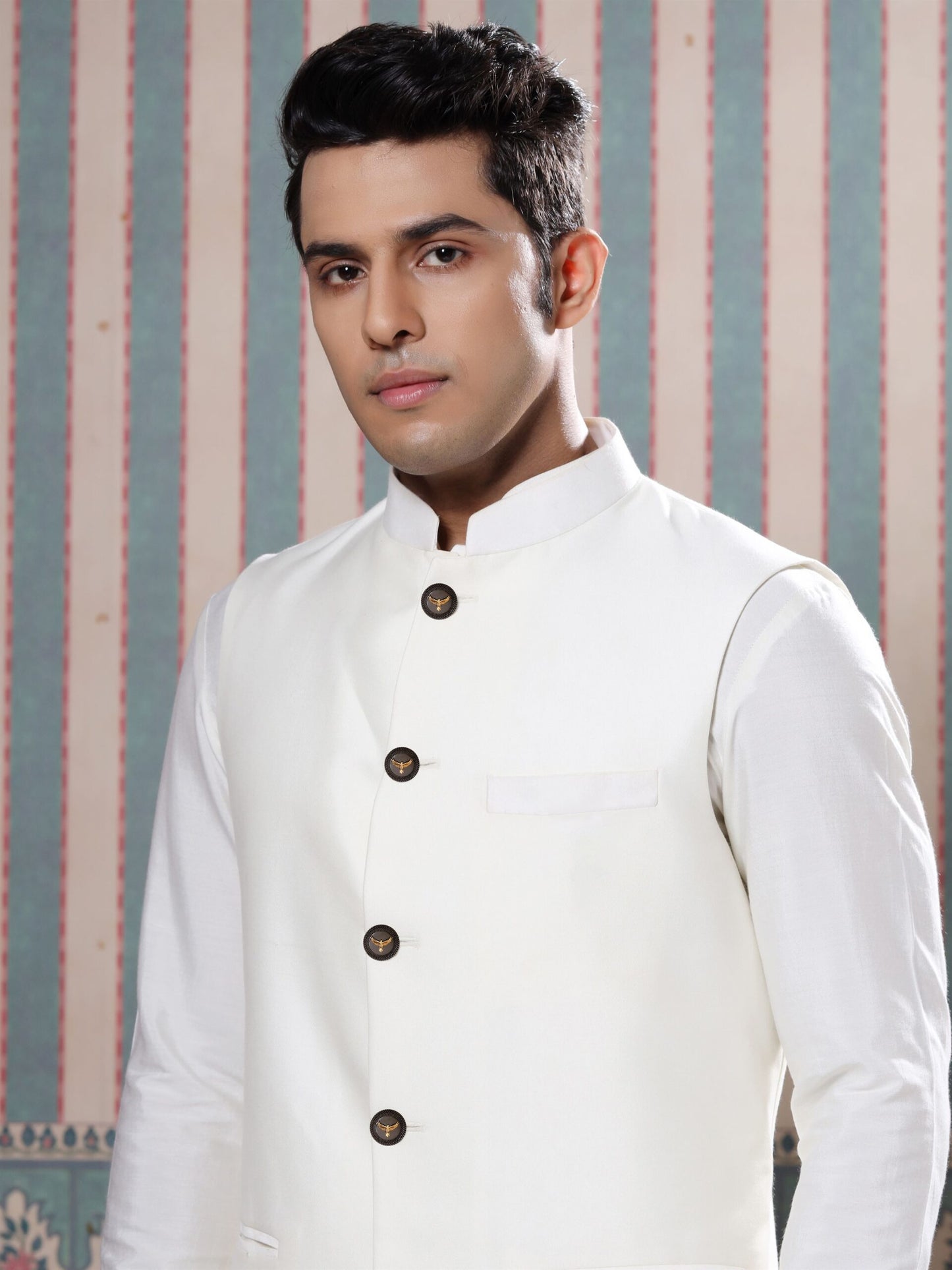 Elegant Eagle Buttons