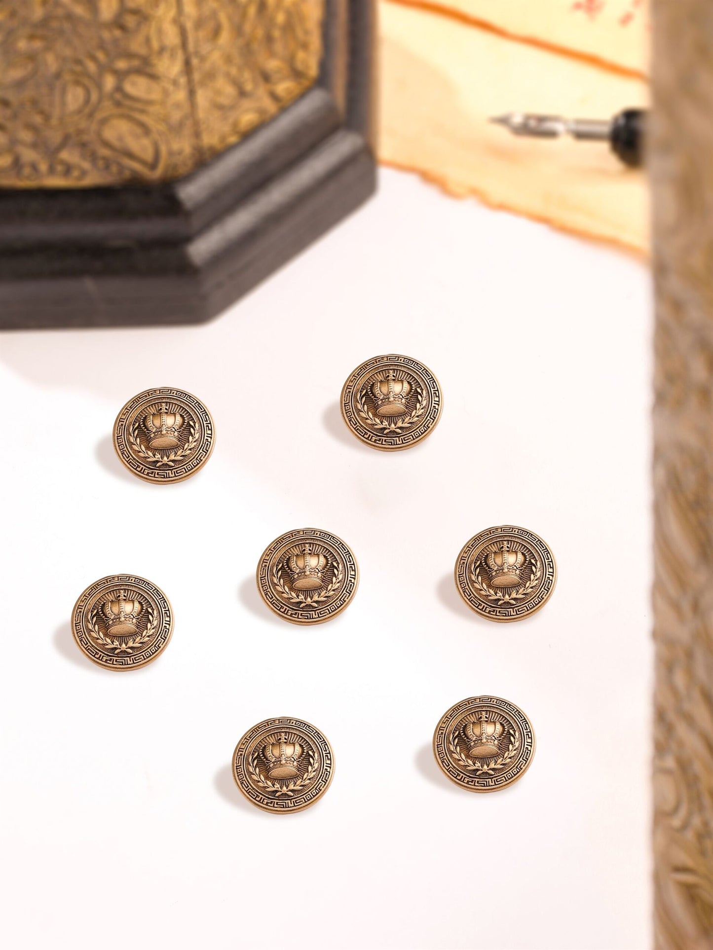 Elite Crown Button