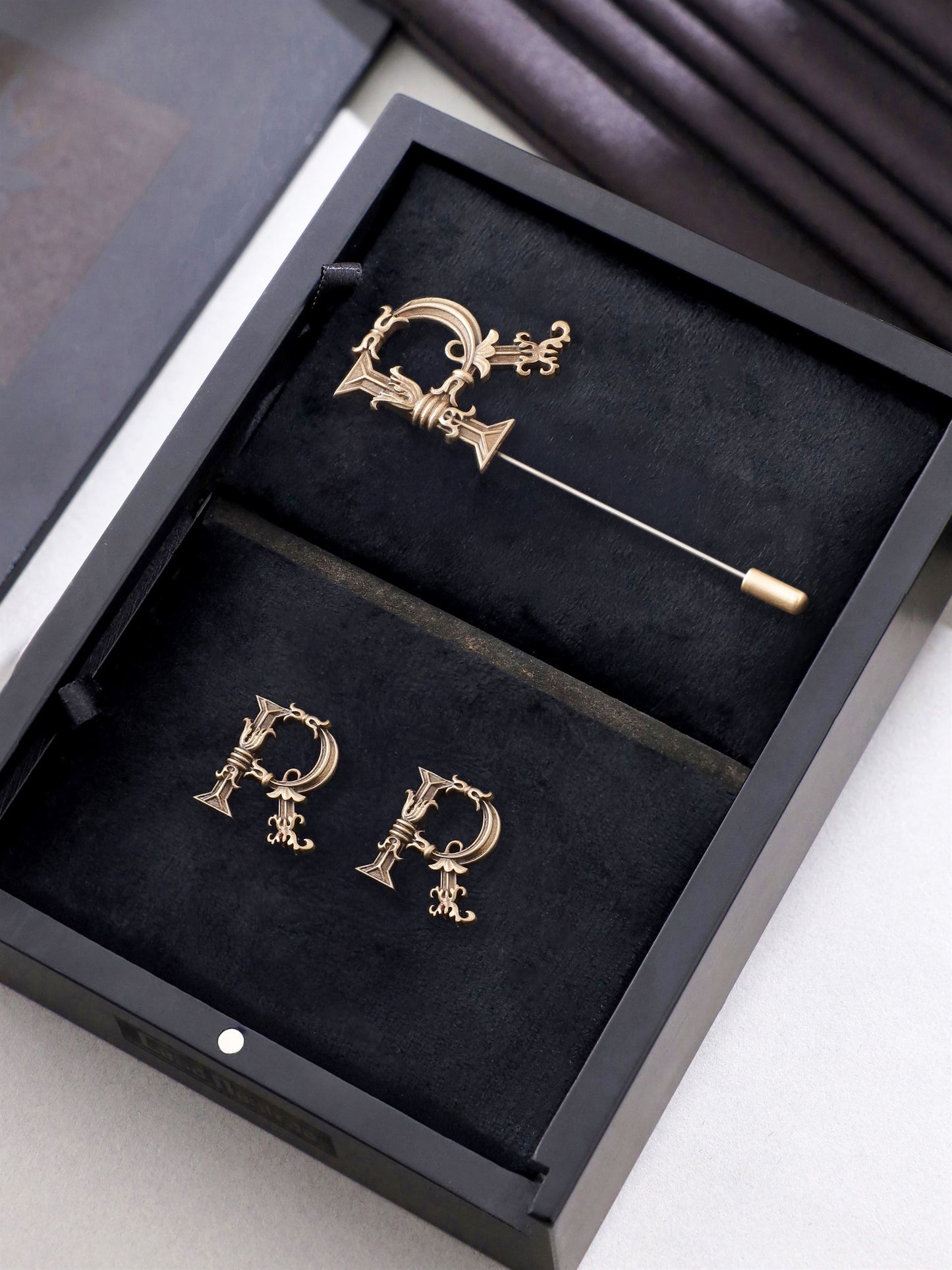 Regal R Set