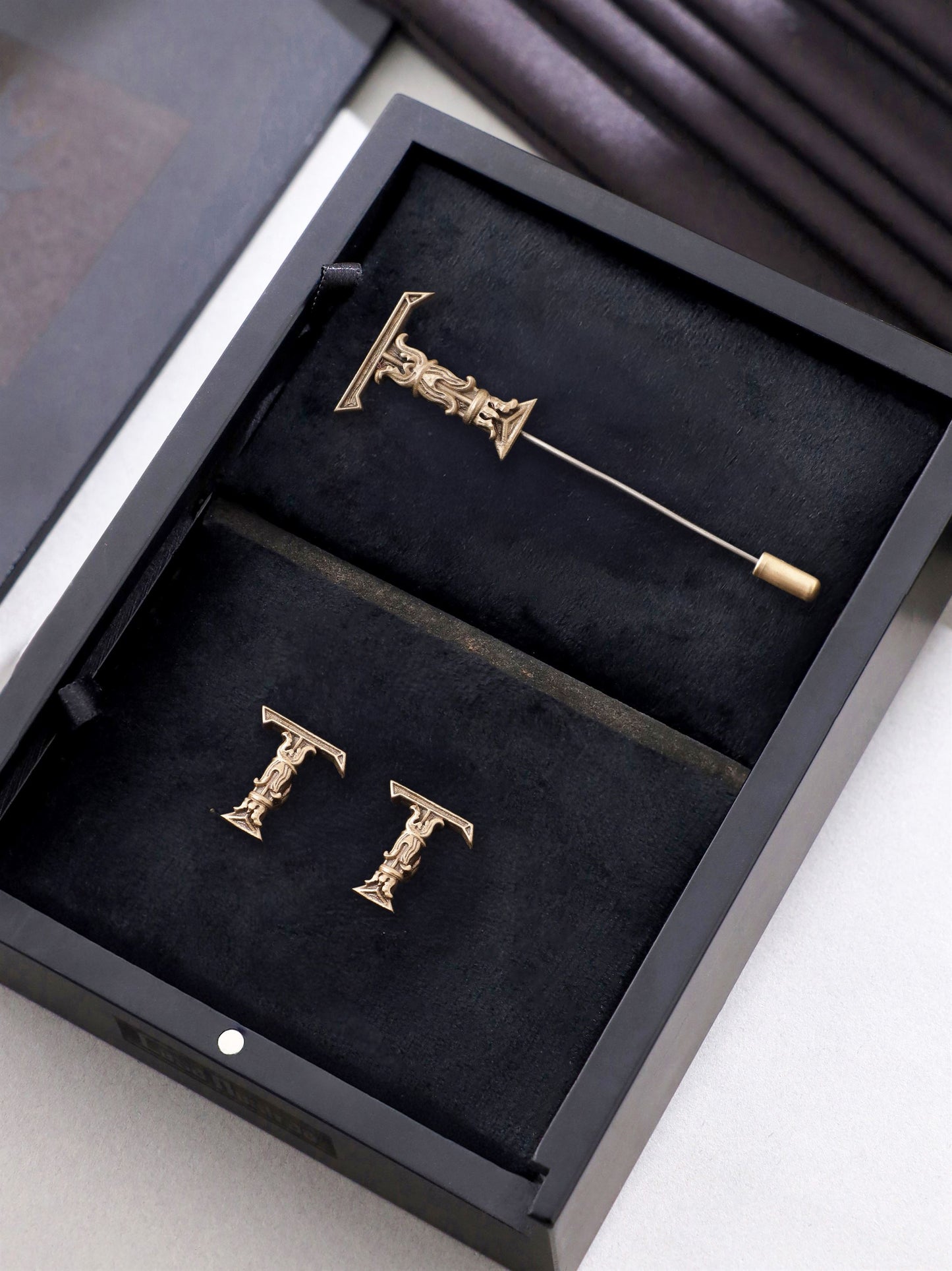 Timeless T Set