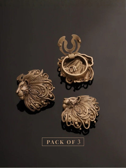 Superb Simba Button Cover