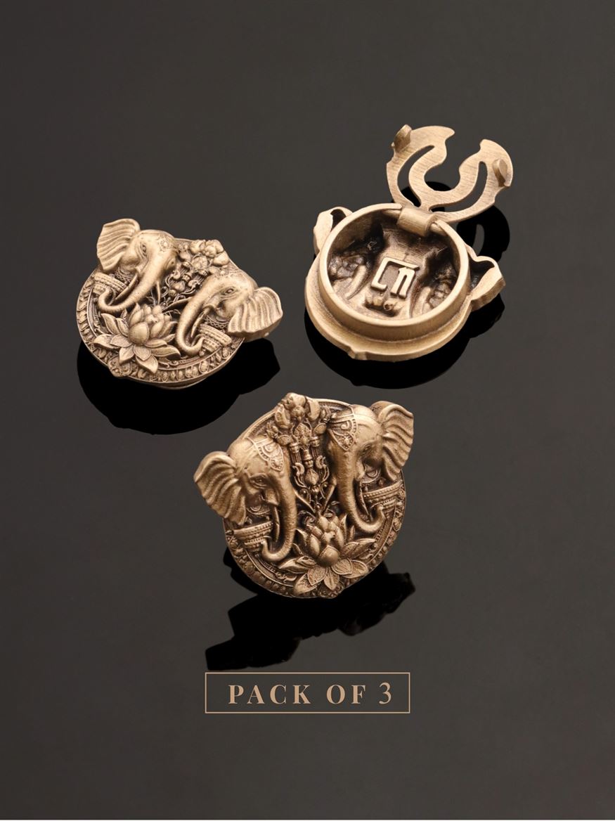 Royal Wild Button Cover