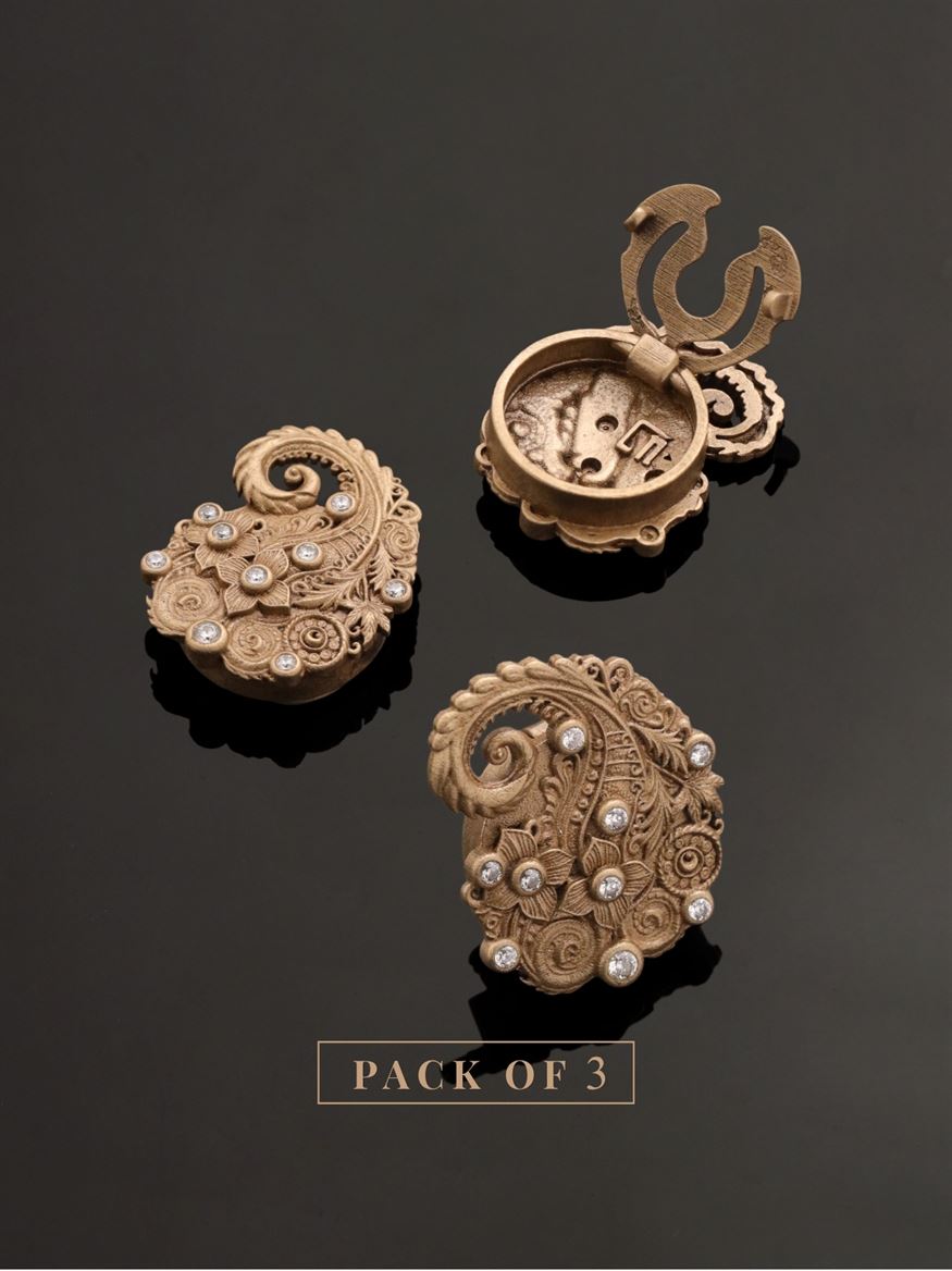 Floral Paisley Crest Button Cover