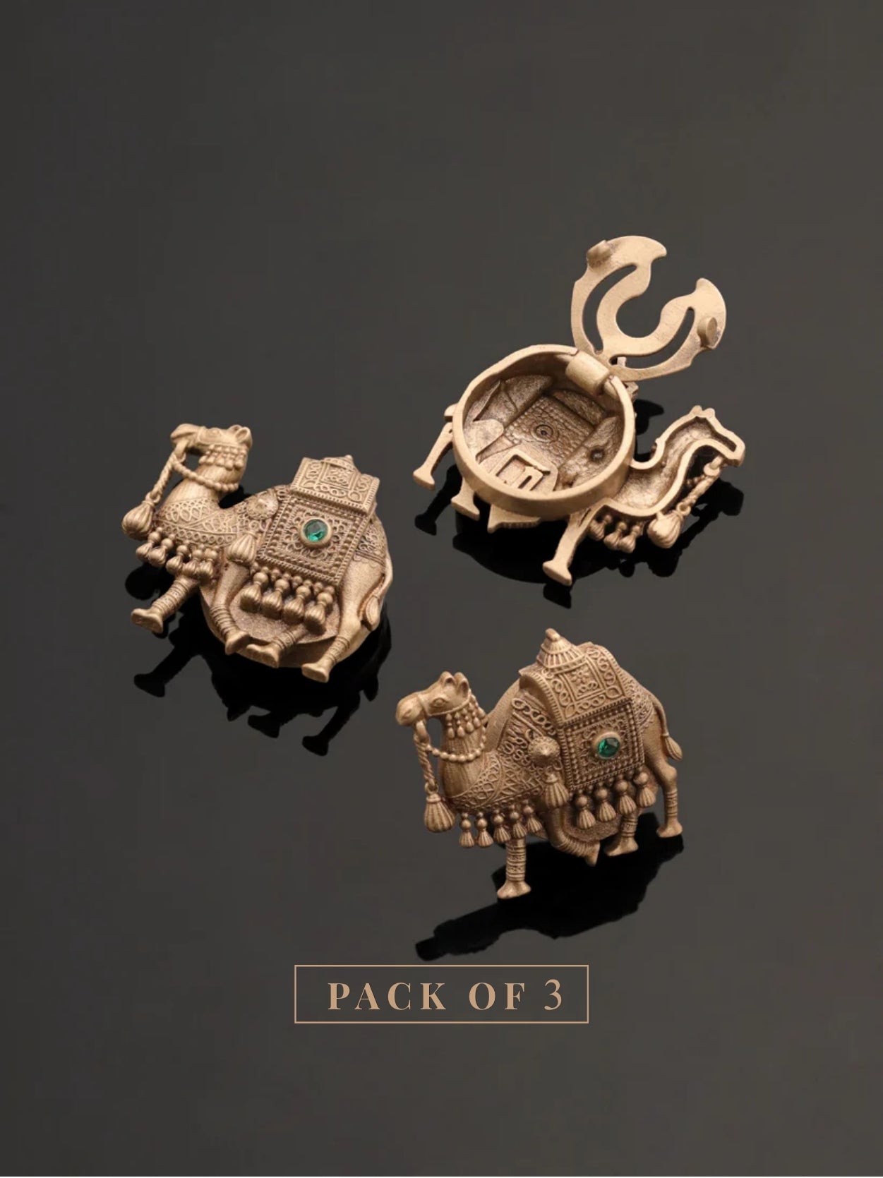 Royal Camel Crest Button Cover