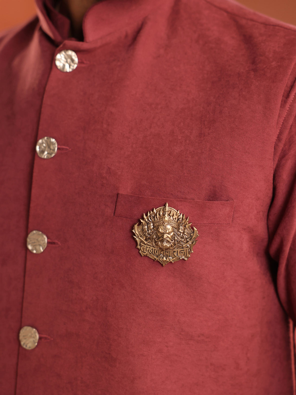 Ravana Rajya Legacy gift set - antique gold gift set for men with ravana rajya legacy motif, close-up view