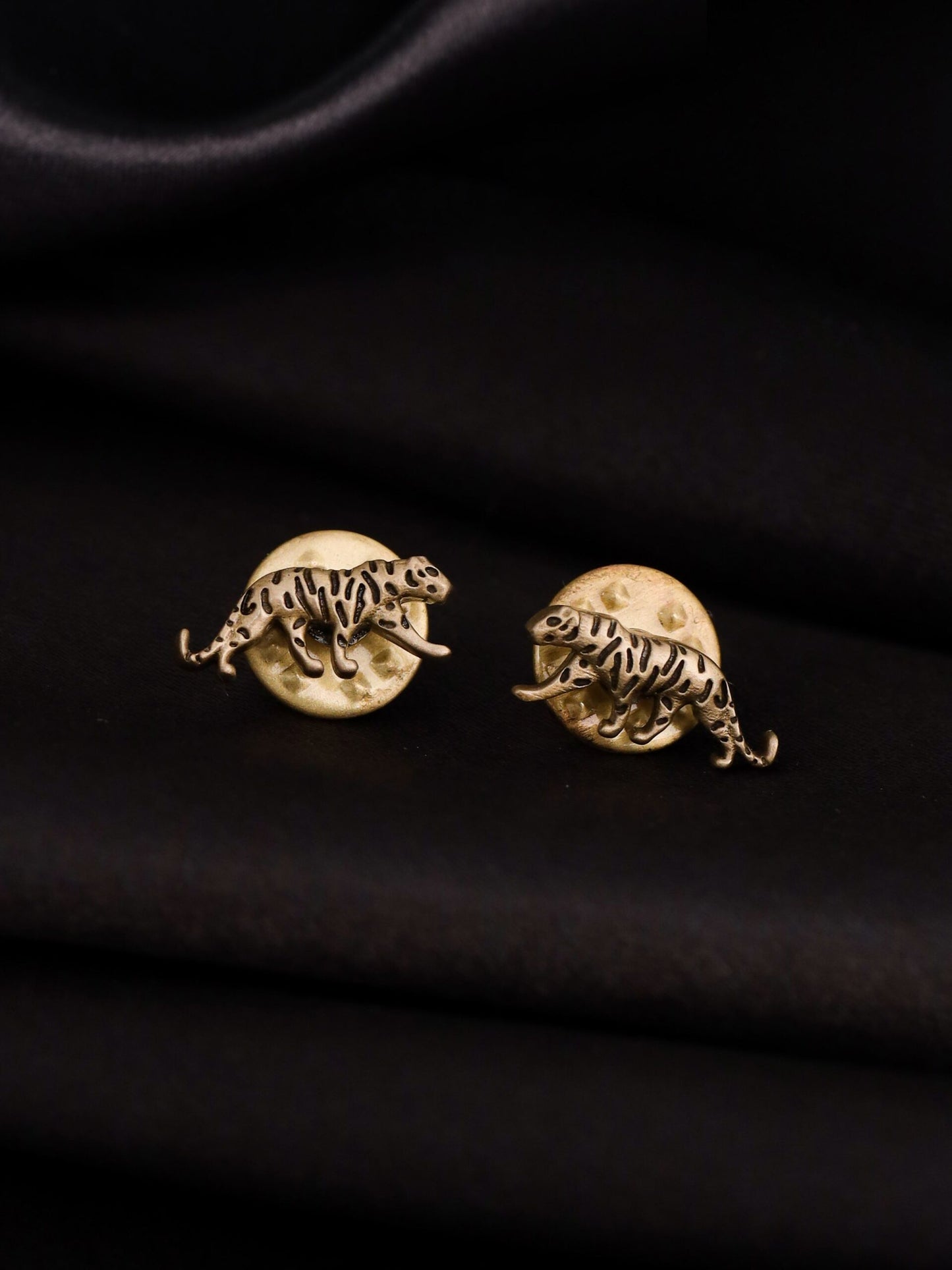 Calm Chetaah Collar Tips