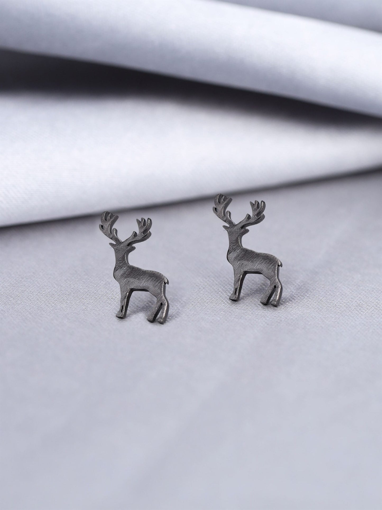 Daring Deer Collar Tips