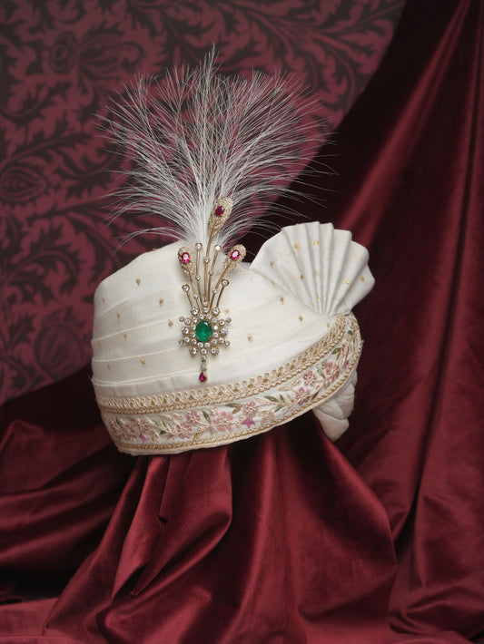 The Peacock Plume Kalangi