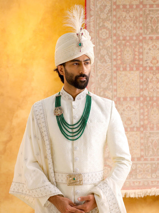 The Peacock Plume Kalangi