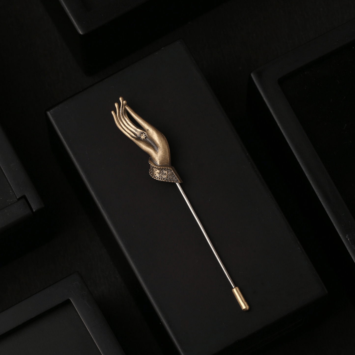 Blessing Hand Antique Gold Lapel Pin for Men