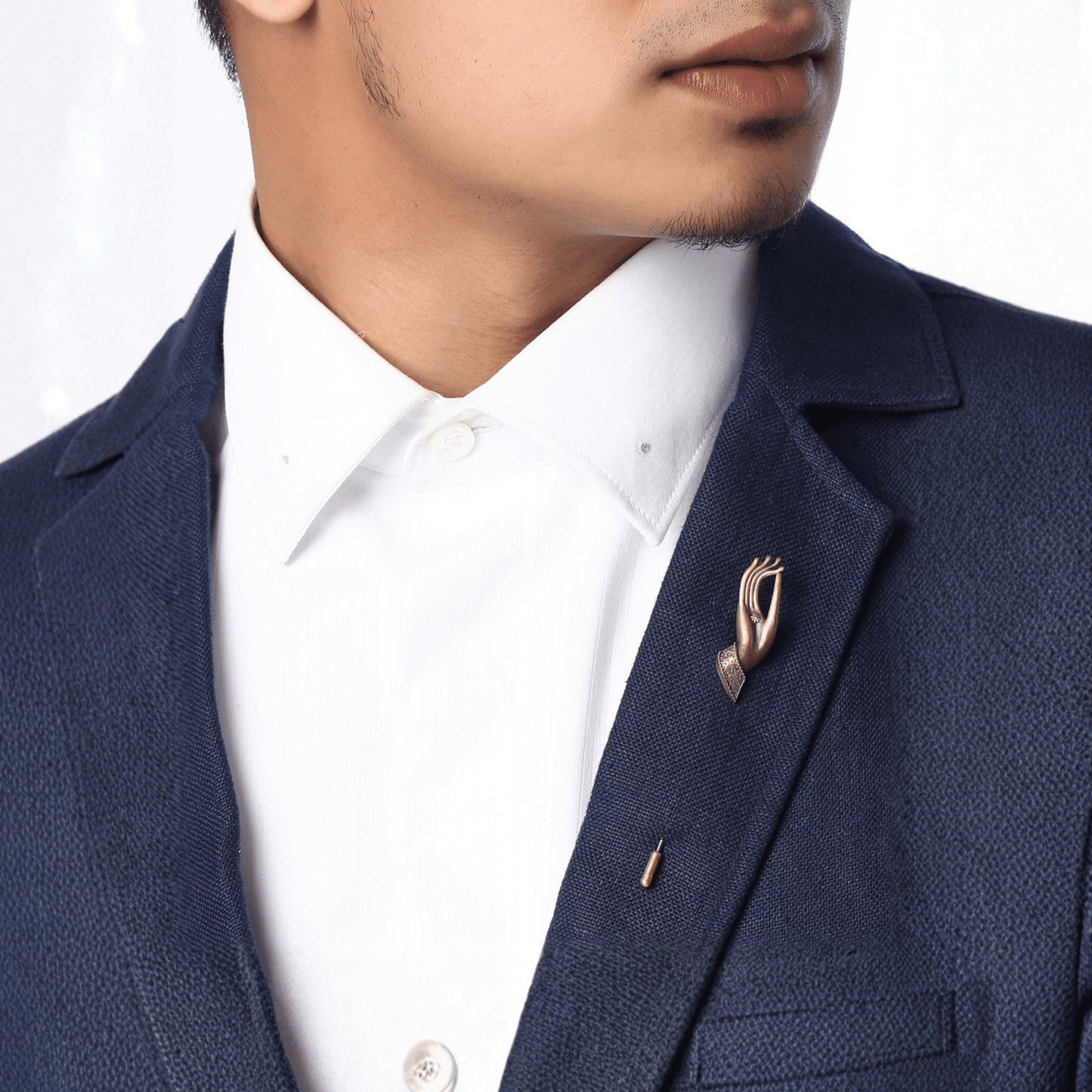 Blessing Hand Antique Gold Lapel Pin for Men