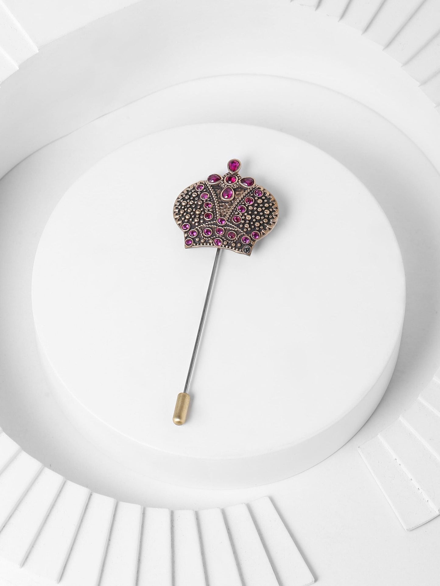 The Magestic Crown Lapel Pin