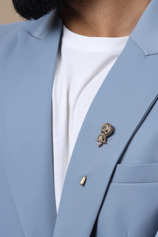 Peeking owl lapel pin