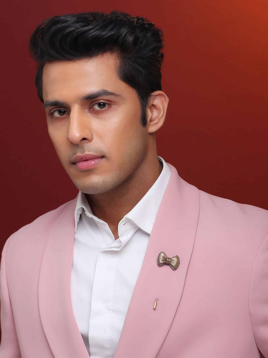 Dashing Bow Lapel Pin