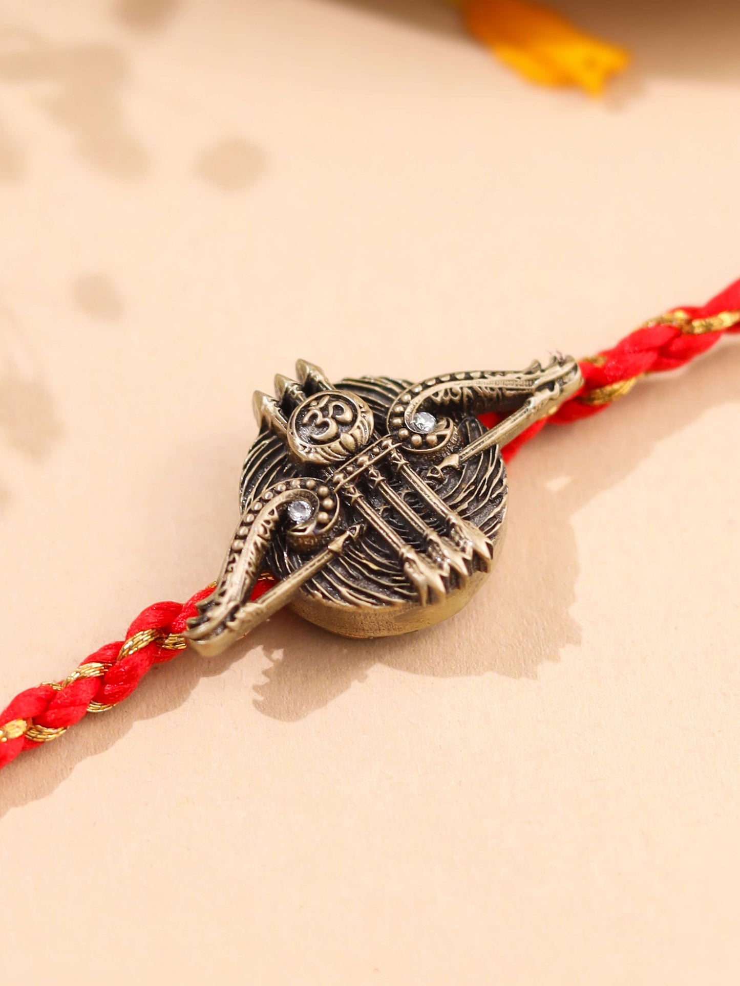 Khatu Shyam Ji Tridhanush Convertible Rakhi Button Cover