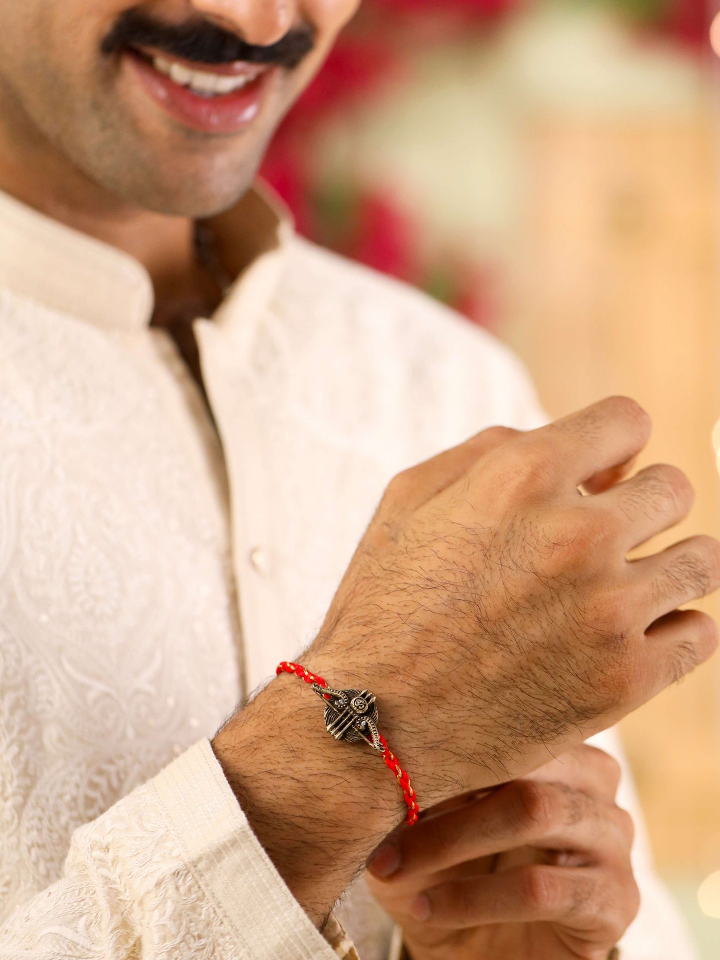 Khatu Shyam Ji Tridhanush Convertible Rakhi Button Cover