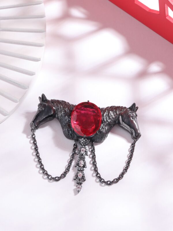 Shaahi Sawaar Brooch