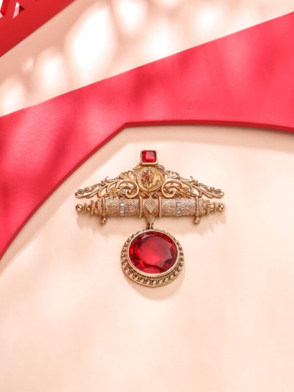 Ada-e-Khaas Brooch