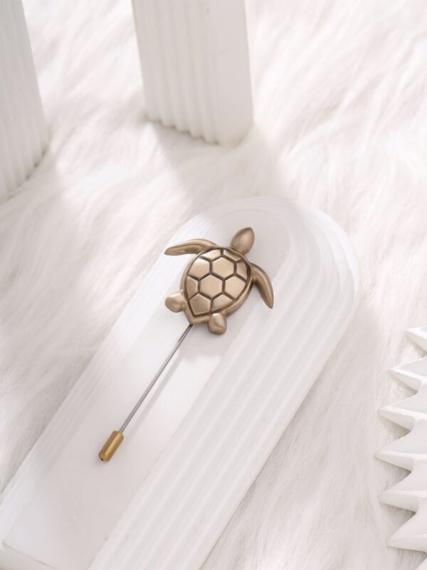 Turtle Twist Lapel Pin