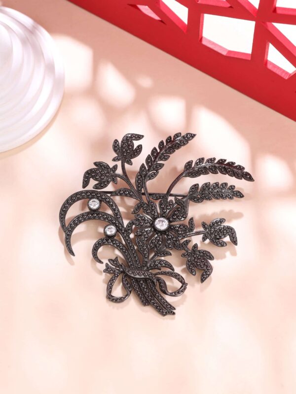 Floral Fabel Brooch