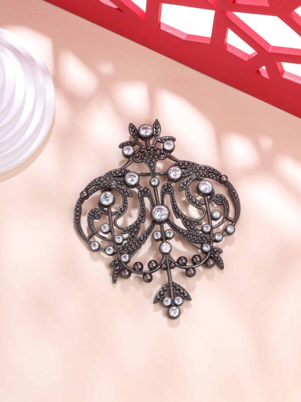 Ornate Aura Brooch