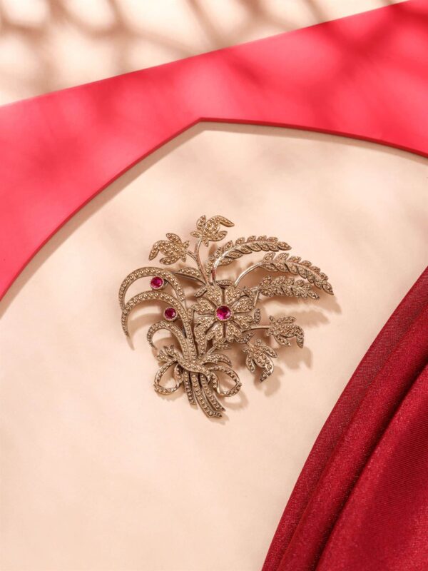 Floral Fabel Brooch